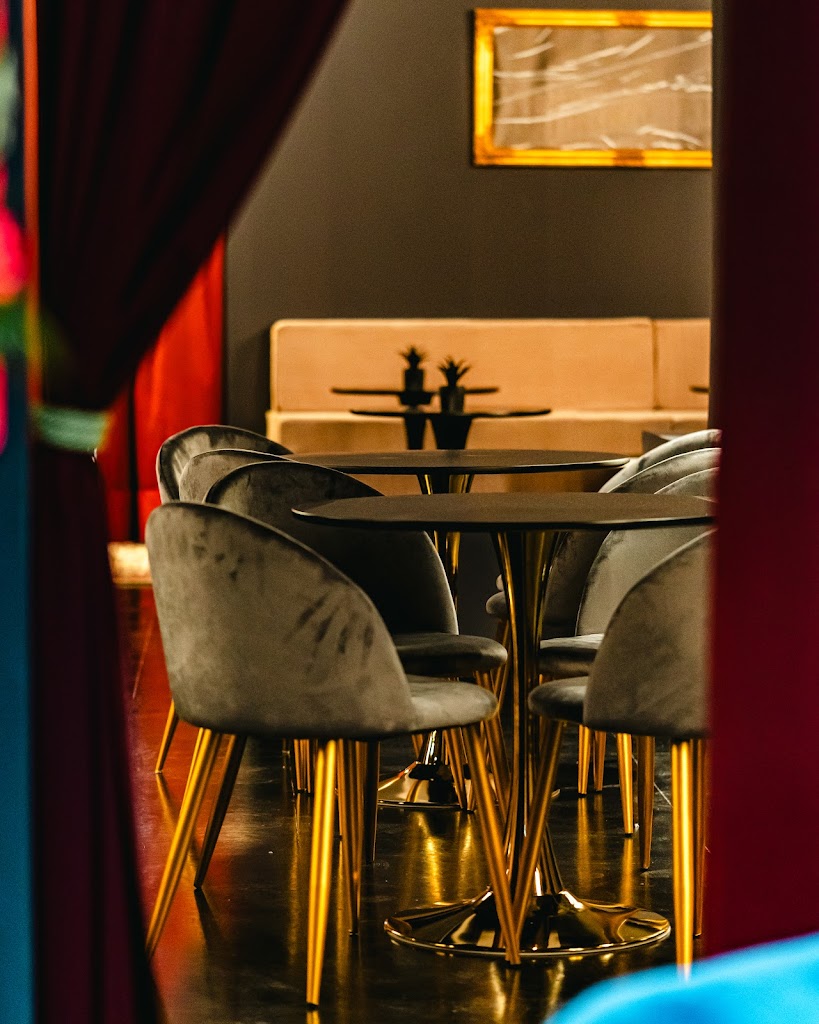 Falcone Social Concept