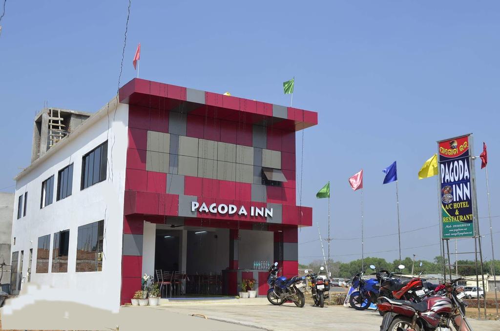 Pop 81685H Pagoda Inn Konark