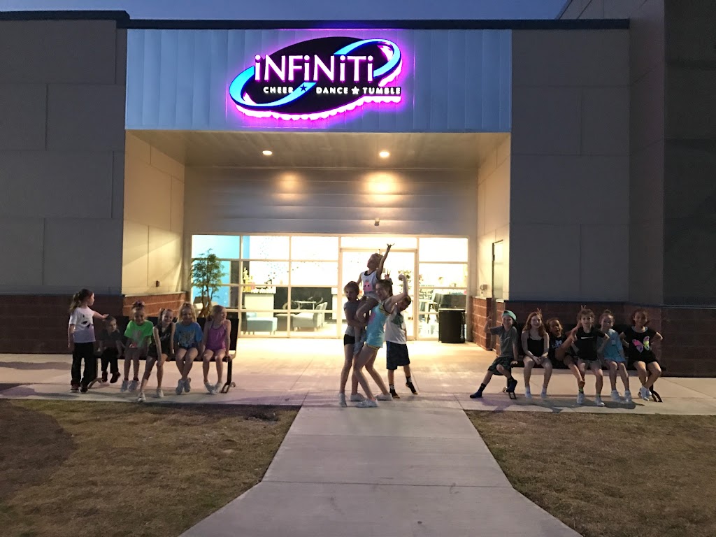  Infiniti Athletics