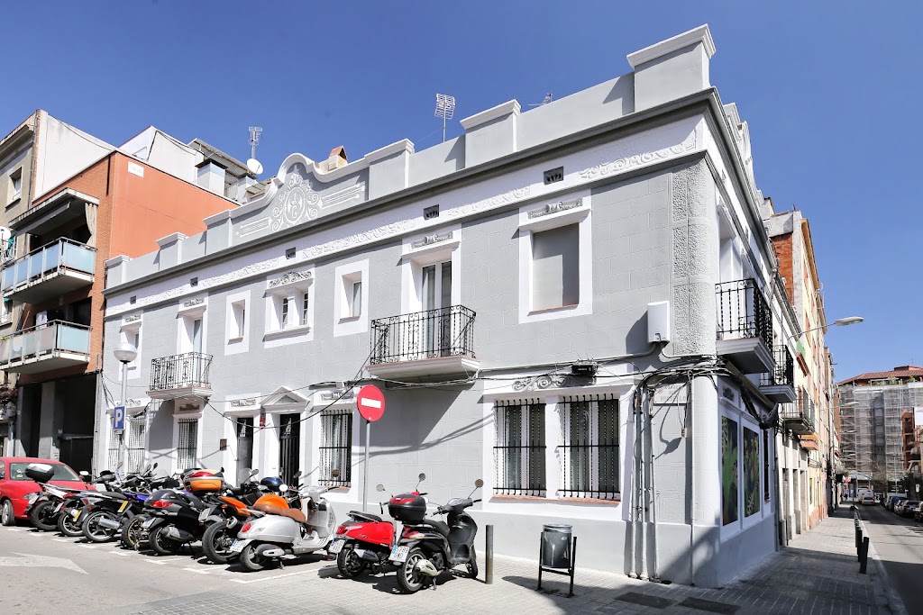 HOSTAL CASA NANIT CERCA DEL CAMP NOU Y FERIA BARCELONA