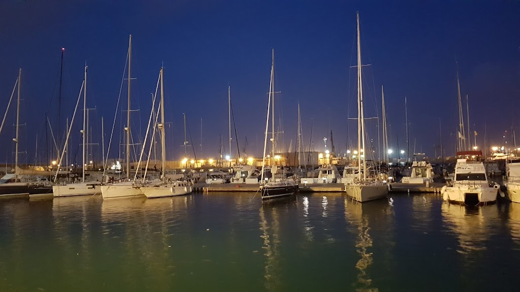 Puerto Azahar. Zona De Ocio