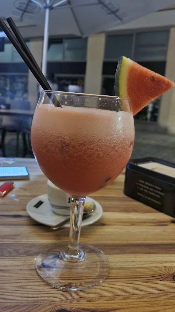 Ayahuasca lounge bar — Zumo