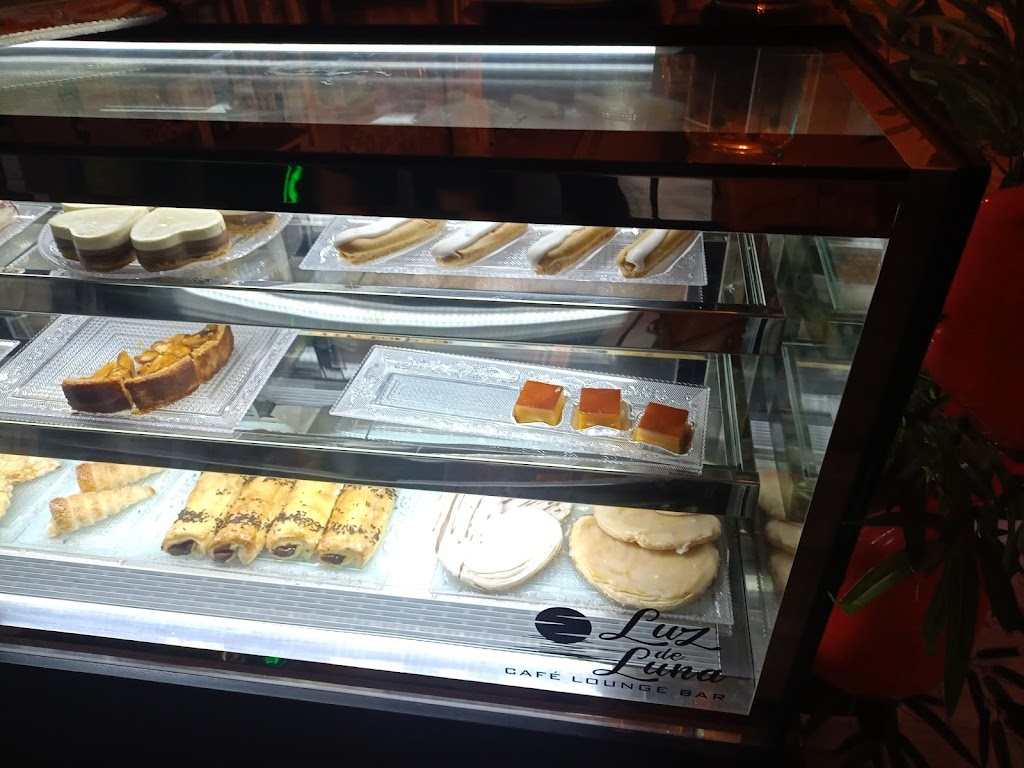 Luz de Luna Cafe Lounge Bar