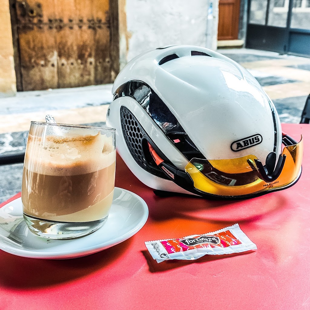 Bar Txalaparta — Comida y bebida