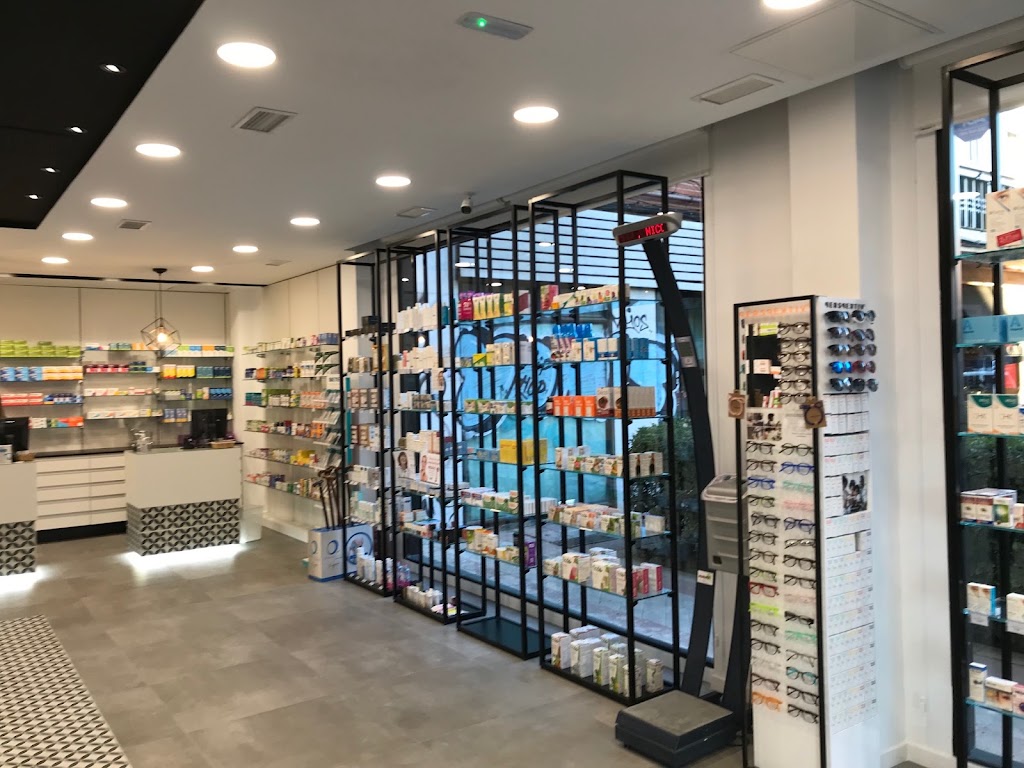 Farmacia Isidro Dominguez — Del propietario