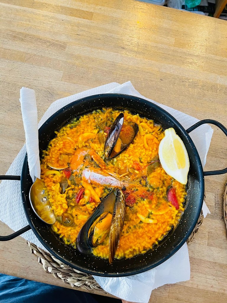 Bar-49 Robador Restaurant