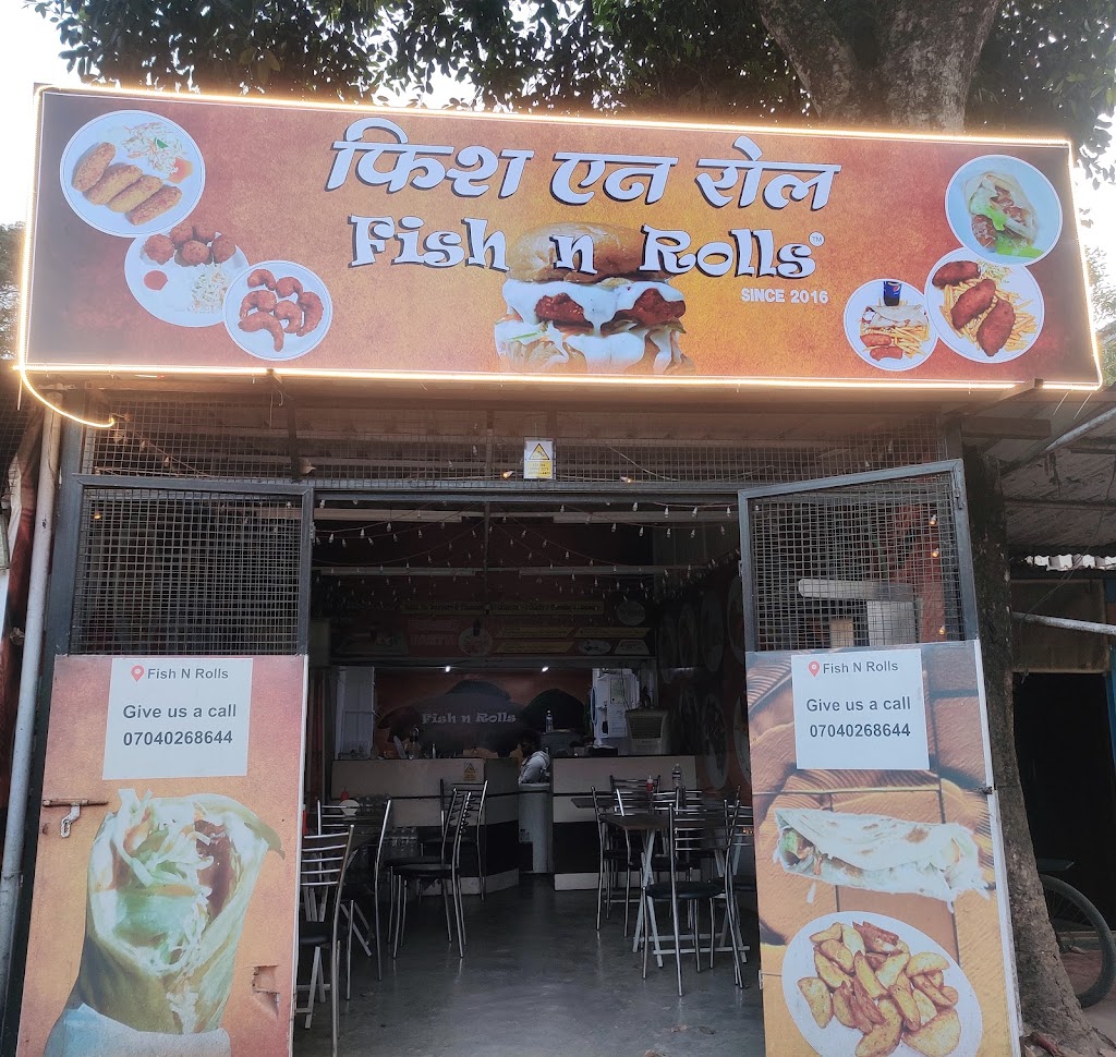 Fish N Rolls