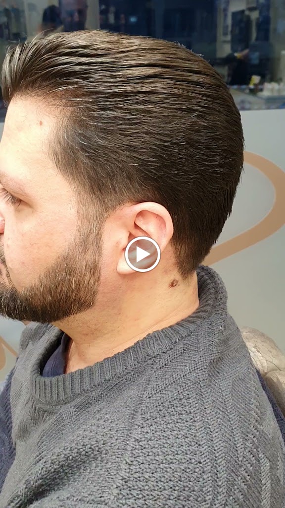 PELUQUERIA SAURA — Del propietario