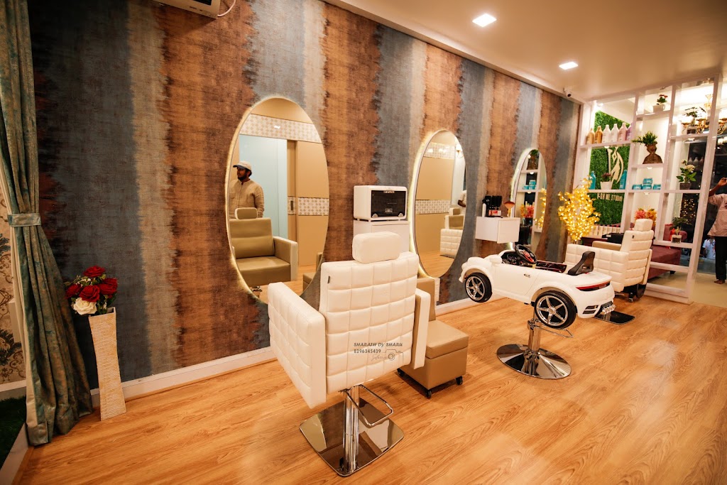 V Shine Studio Nail Beauty Services