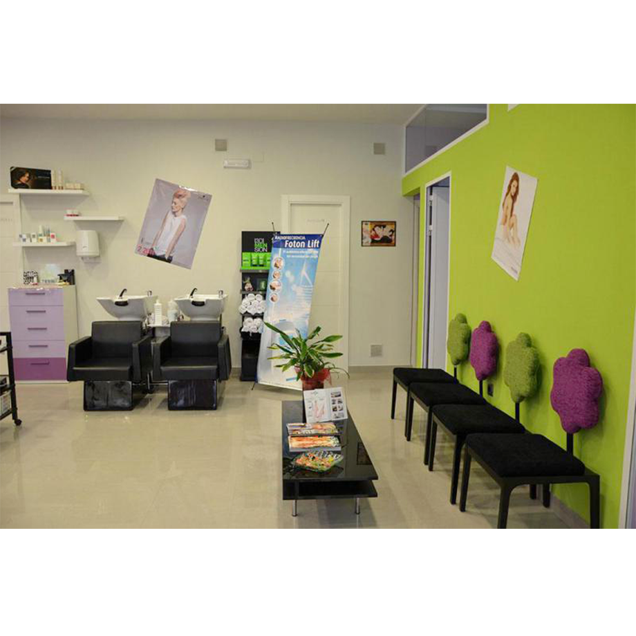 Estetica y Peluqueria Ana Isabel y Mayte — Interior