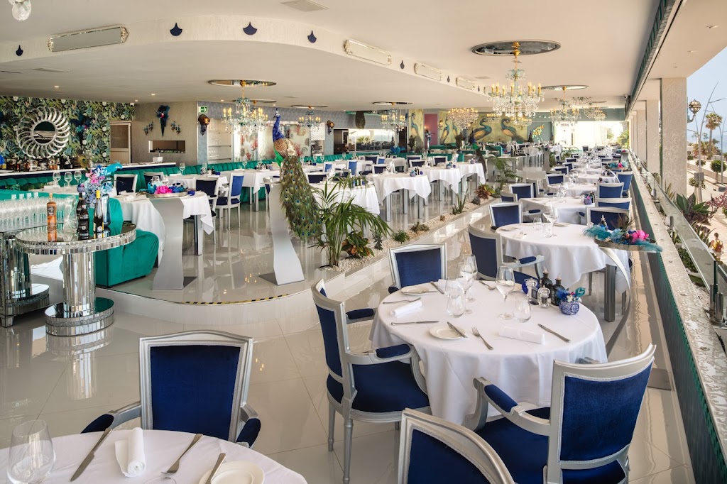 Serenity Restaurant Chill Out and Jacuzzi Bar — Ambiente