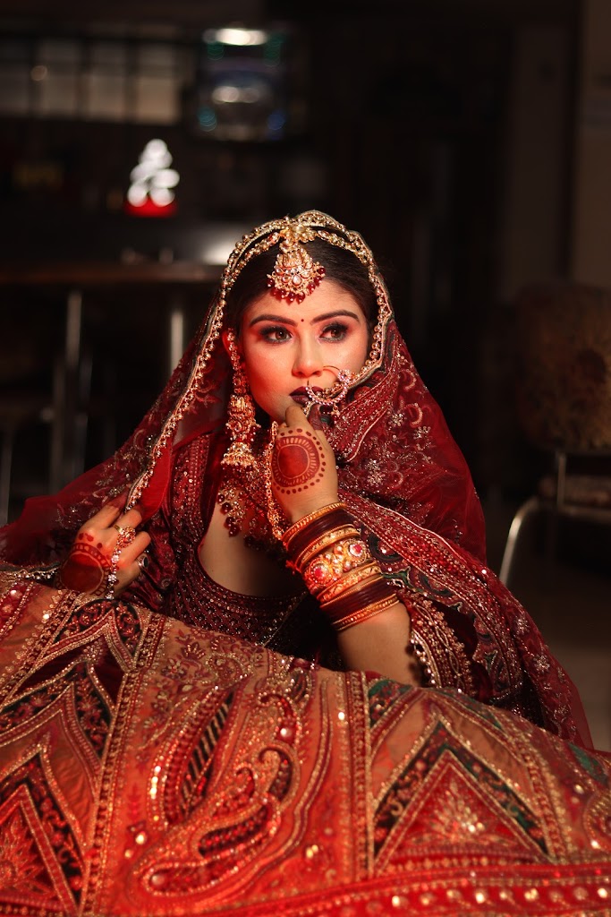 Sakshi Makeup And Hair Artist