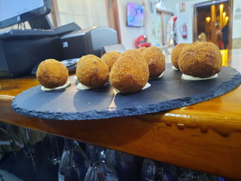Cafeteria Sant Pascual — Comida y bebida