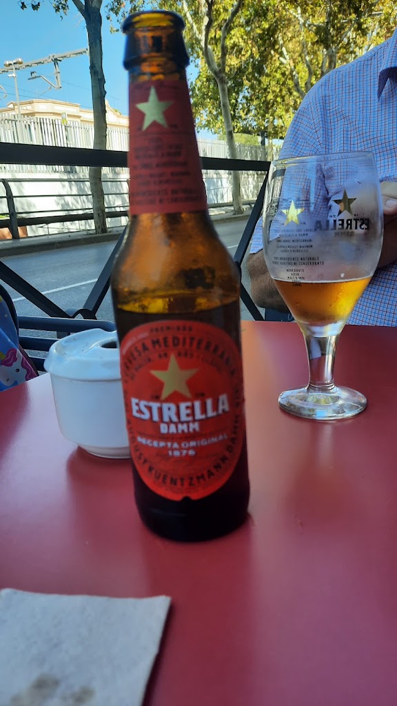 Bar El Rinconcito — Comida y bebida