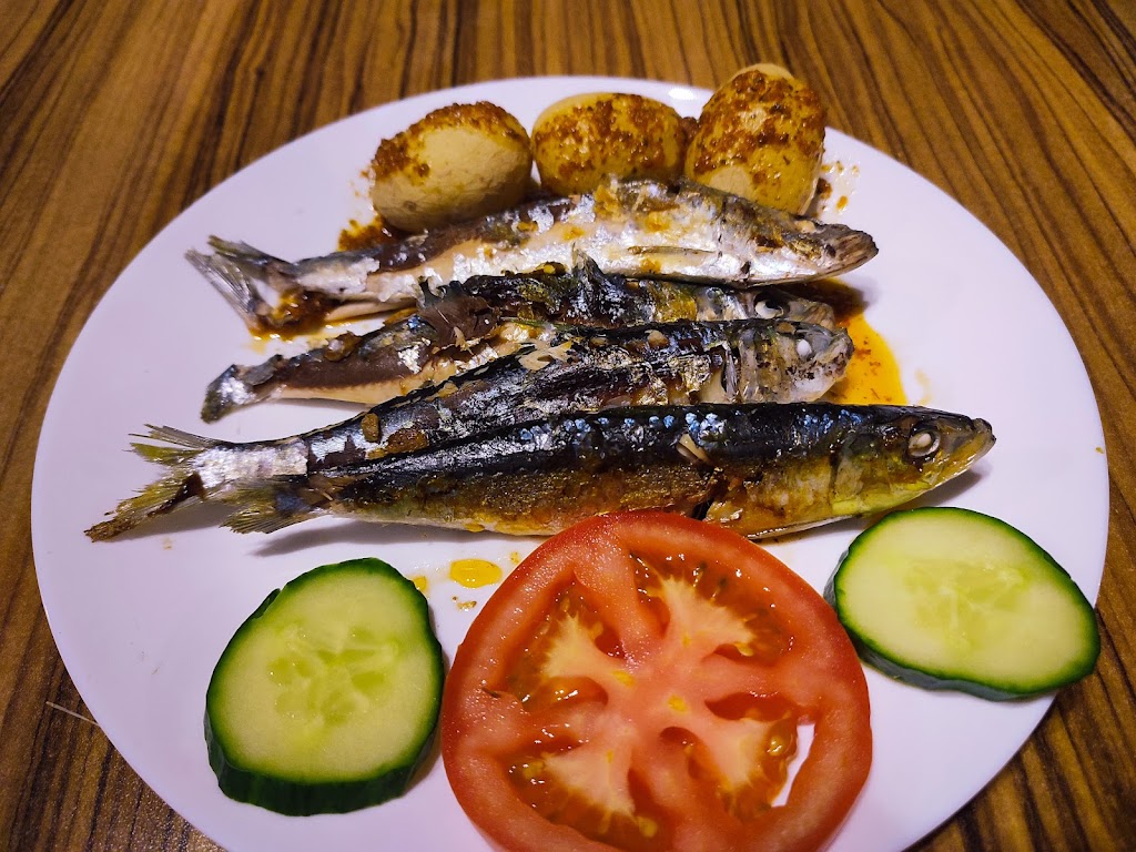 Lemon Tasca. — Comida y bebida