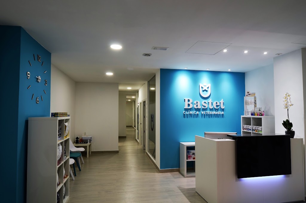 Veterinario en Reus | Bastet Clinica Veterinaria — Del propietario