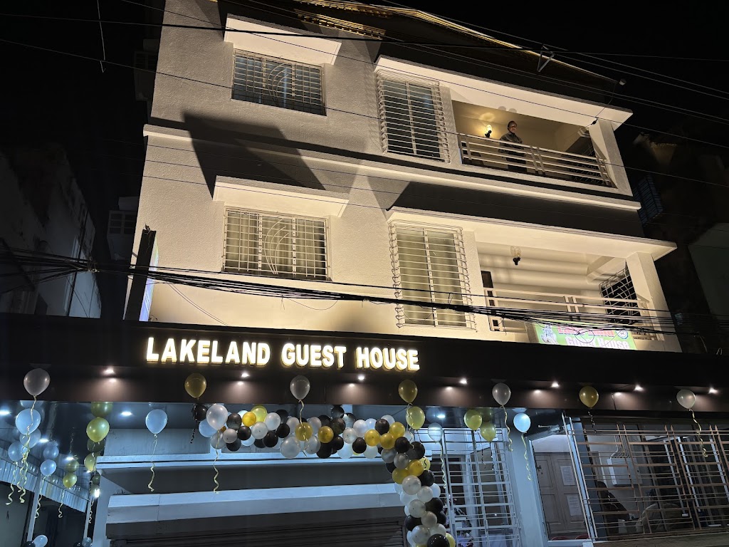 Lake Land Guest House
