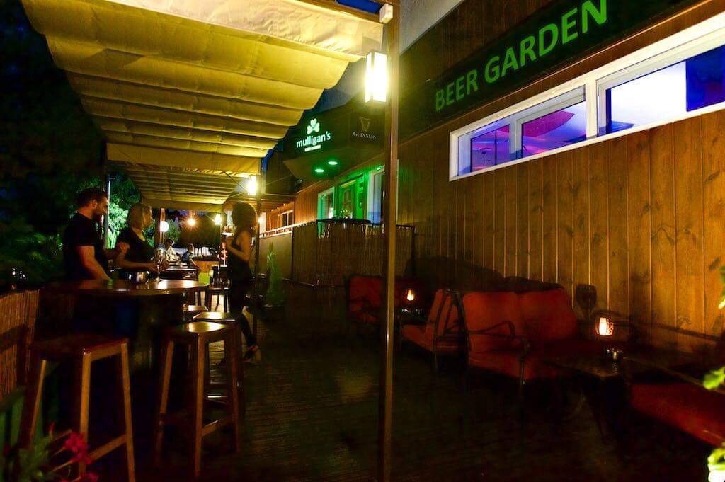 Mulligan's Irish Pub — Ambiente