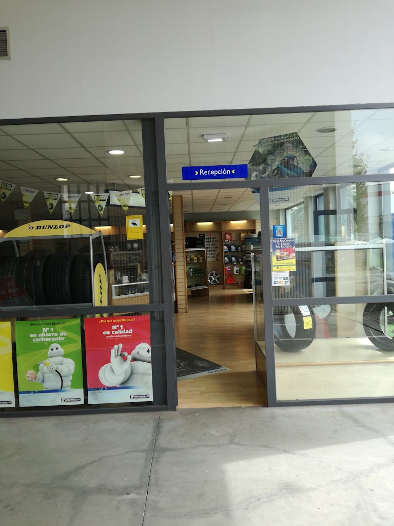 Confortauto Auto Repuestos Amado Gijon Pumarin — Exterior