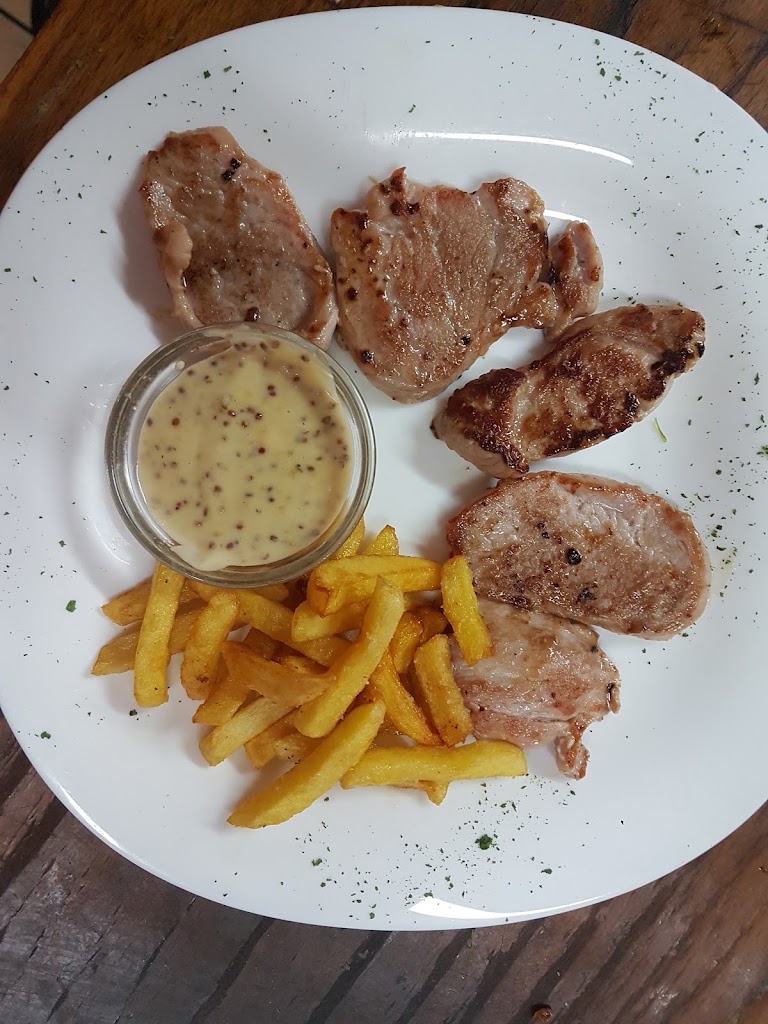 Restaurante El Mirador De La Lastrilla — Comida y bebida