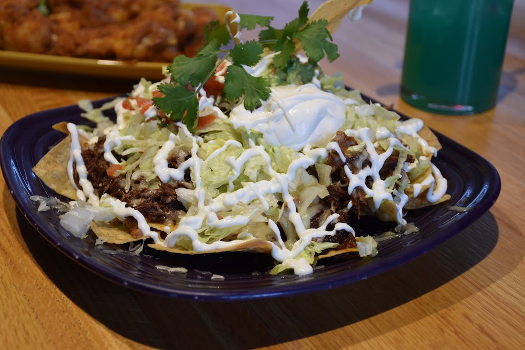  Lucky Star Pub & Eatery