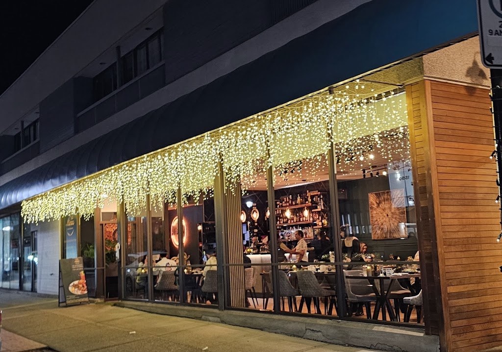 Miraas Restaurant & Bar in West Vancouver