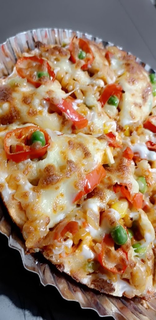 Desi Vibes Pizza