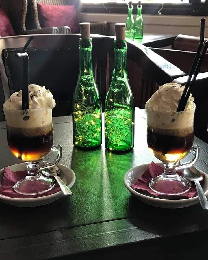 Jazz Pub — Comida y bebida