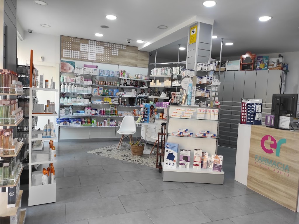 FARMACIA ELVIRA RUBIO. — Del propietario