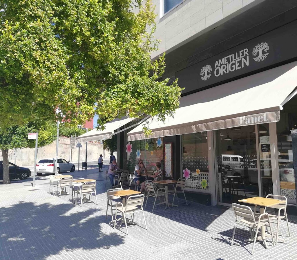 Panet Valls - Forn de Pa, Pastisseria i Cafeteria — Del propietario
