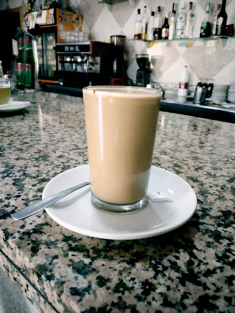 Bar Restaurant — Comida y bebida