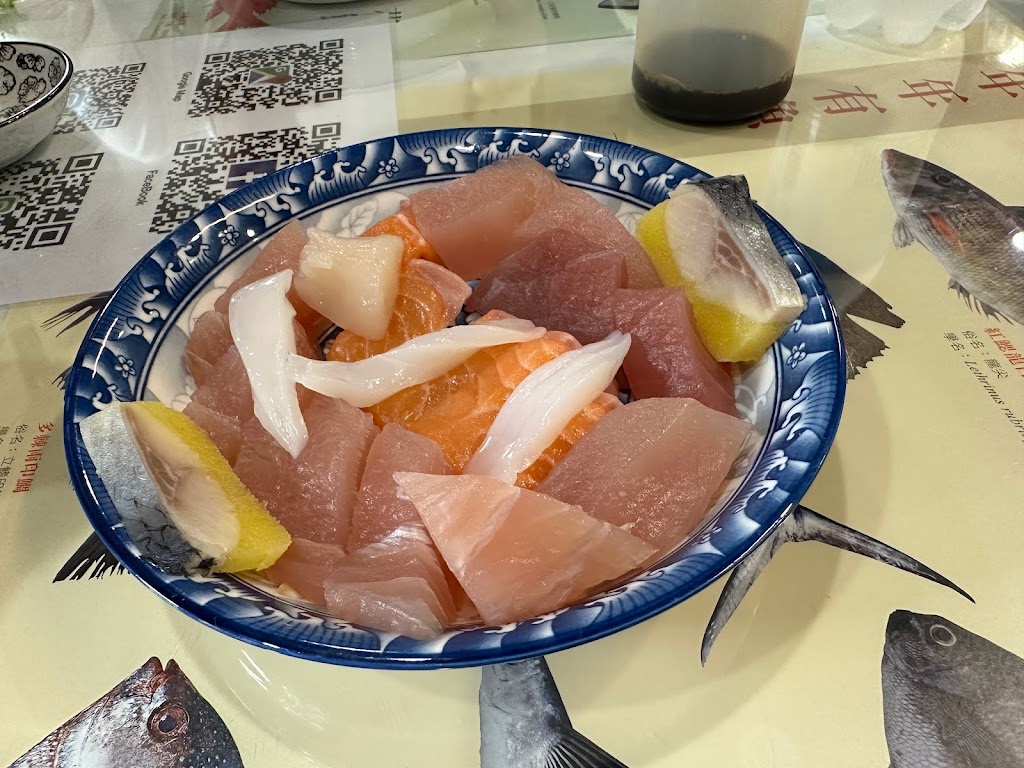 東漁食堂 老阿伯生魚片專賣 的照片