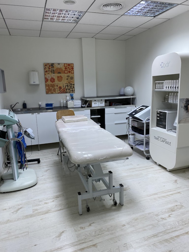 Illes 18 Salut Estetica Benestar