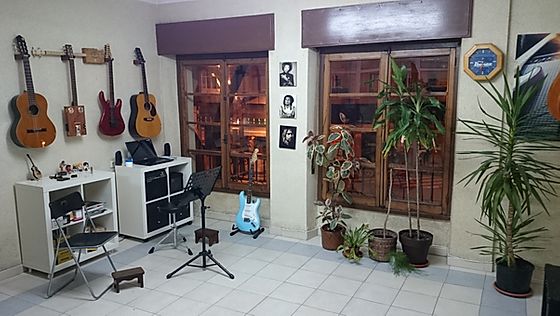 Escuela Taller de Guitarra Moderna