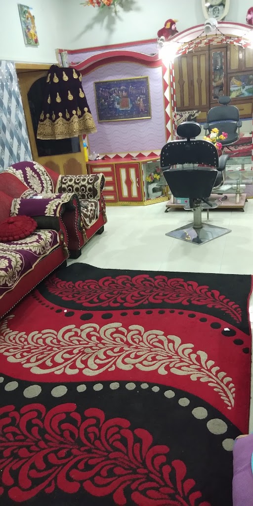 Roopse Beauty Parlor