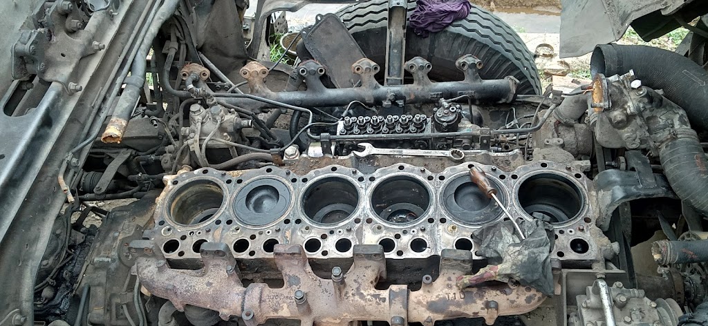 Bengkel mobil panggilan ikbal