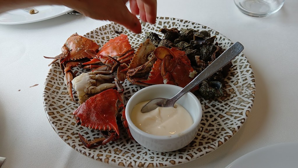 Restaurant El Caliu — Comida y bebida