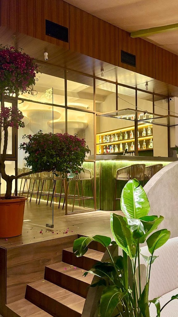 Flow Cocktails Cuisine