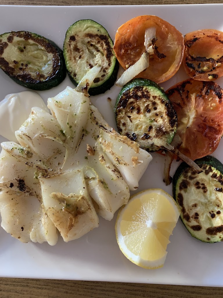 Cafeteria Crisbel — Comida y bebida