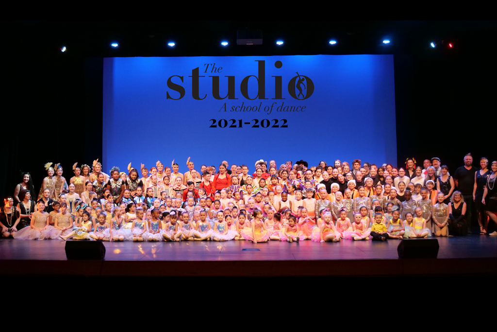  The Studio of Dance