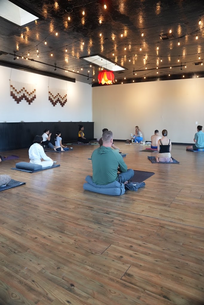  Tower Yoga - Lotus Room