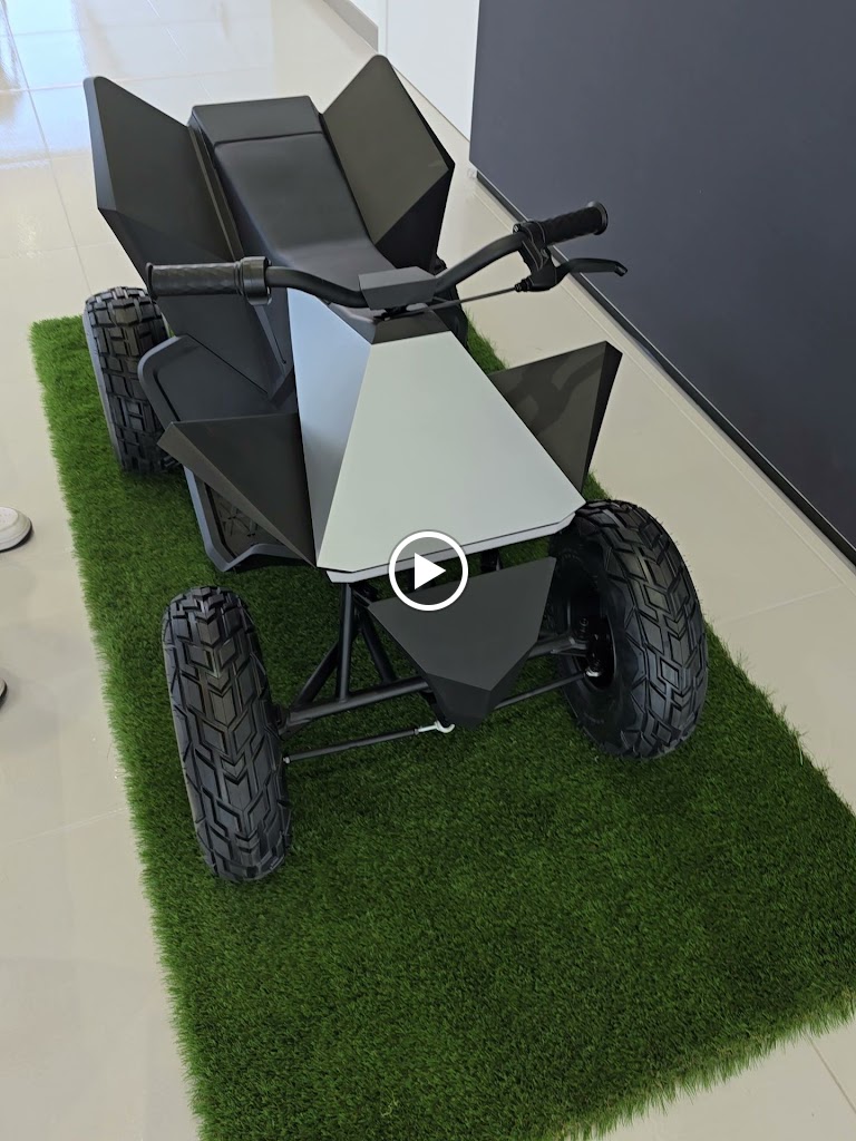 Tesla Center Valencia 2 La Eliana — Videos