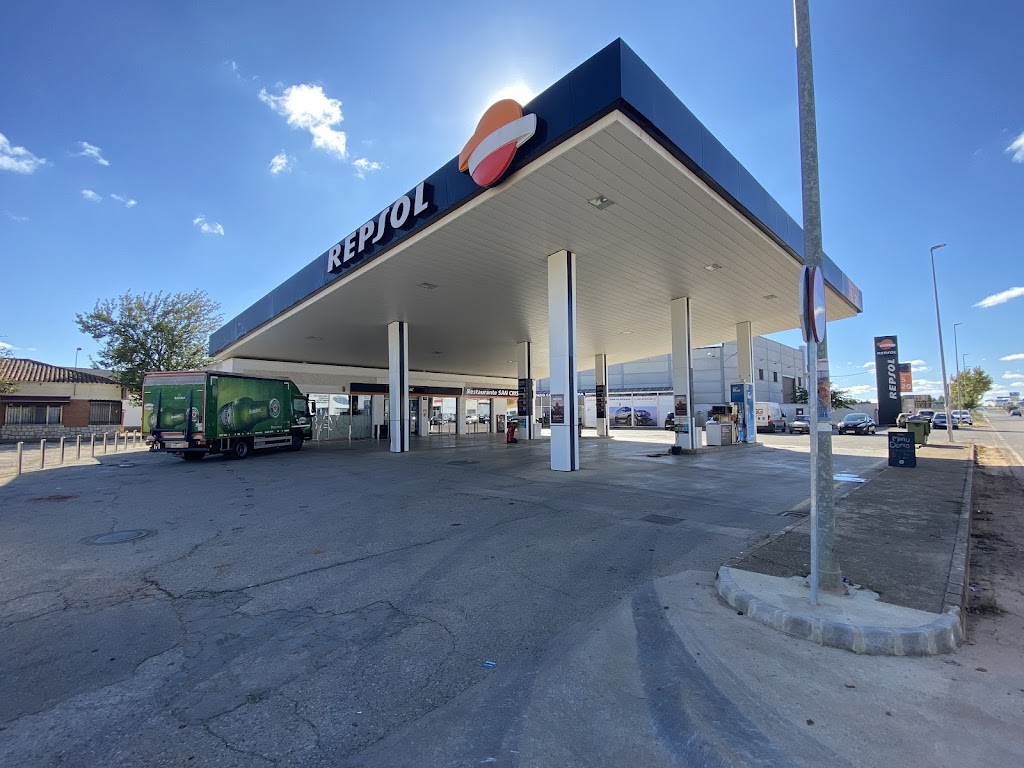 Estacion de Servicio Repsol — Estacion de servicio