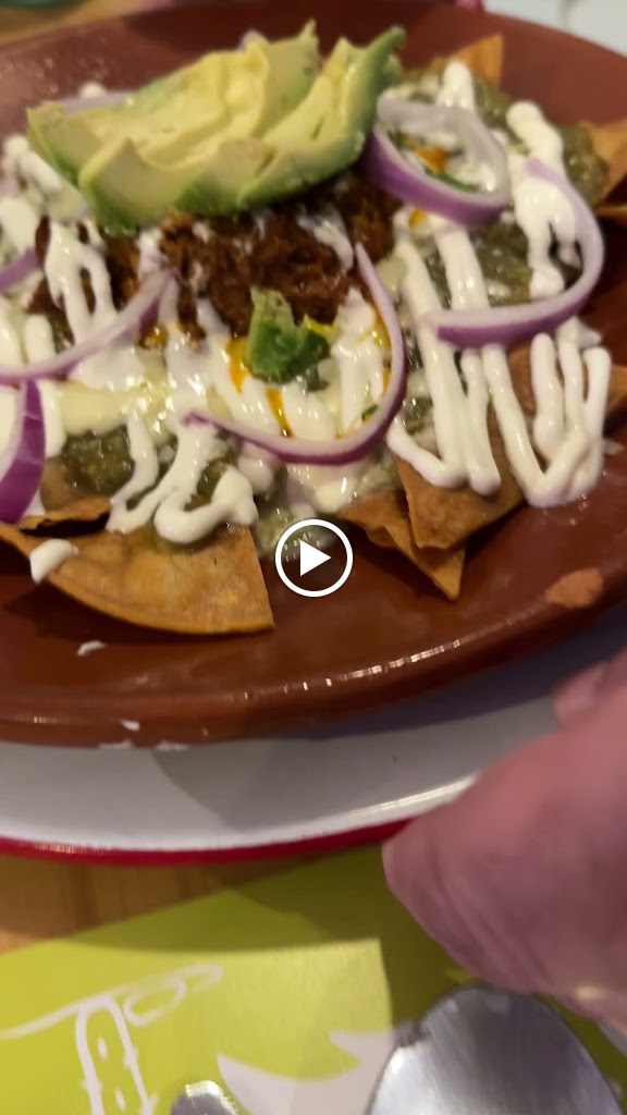 Restaurante Peltre Cuina Mexicana — Videos