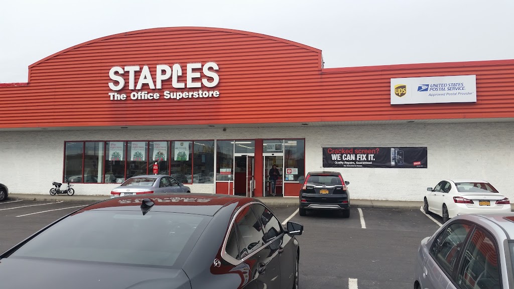 Staples - Office supply store in Woodside , United States of America