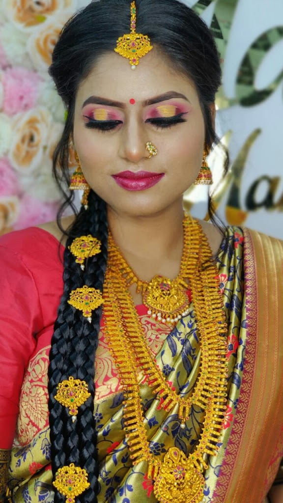 Mansi Pure Touch Beauty And Makeup Studio