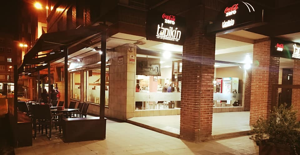 Tapikin Cafe Bar