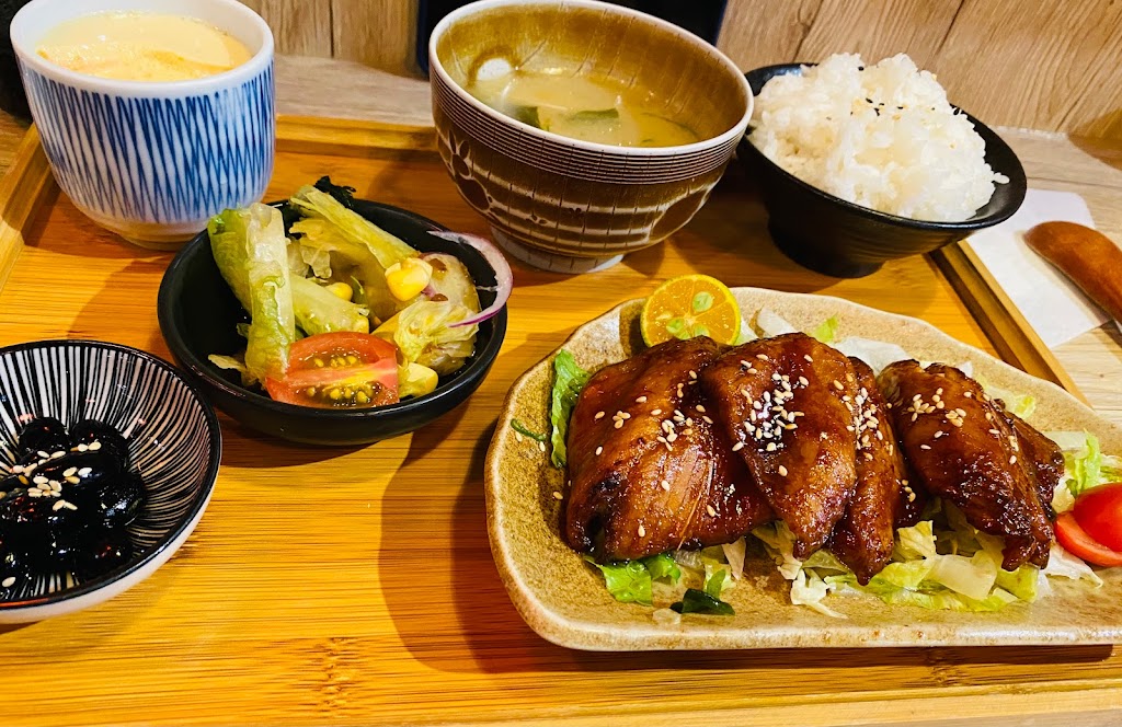 旬野漁平日式料理-板橋美食 板橋丼飯 板橋日本料理 板橋壽司 耶誕城美食 大遠百美食 板新美食 的照片