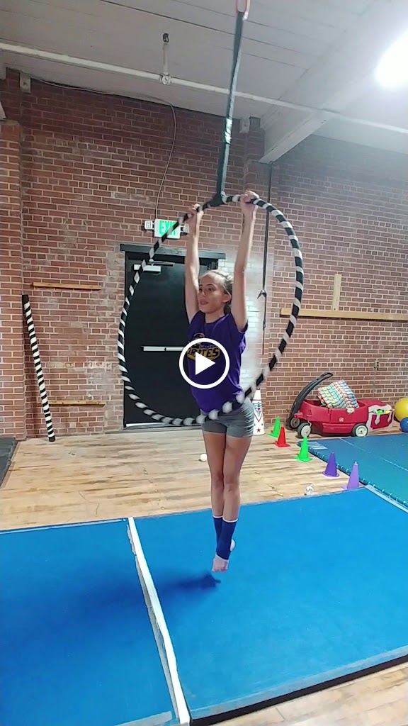  CIRQ-U CIRCUS UNIVERSITY