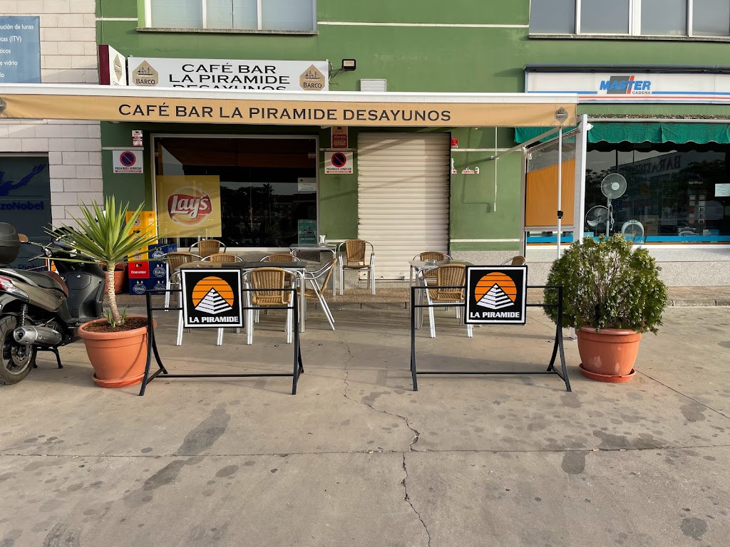 Cafe - Bar LA PIRAMIDE
